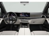 Gebraucht BMW X7 M Sport 392 PS (288 kW) 2024 Grau SUV