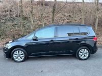 Gebraucht VW Touran Comfortline 150 PS (110 kW) 2017 Van / Kleinbus