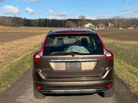 Gebraucht Volvo XC60 Momentum 181 PS (133 kW) 2015 SUV