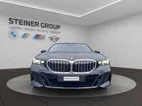 Gebraucht BMW 520 M Sport 197 PS (144 kW) 2025 Schwarz Kombi