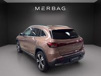 Gebraucht Mercedes EQA300 168 kW (229 PS) 2021 Rot SUV