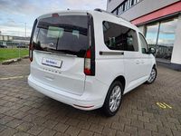 Gebraucht Ford Tourneo Connect Titanium 121 PS (88 kW) 2025 Weiss Van / Kleinbus