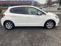 Gebraucht Peugeot 208 Active 82 PS (60 kW) 2018 Kleinwagen