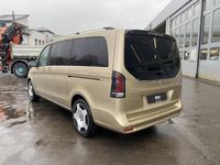 Gebraucht Mercedes V250 Style 190 PS (139 kW) 2025 Gold Van / Kleinbus
