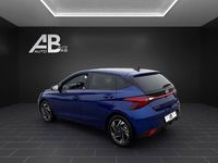 Gebraucht Hyundai i20 100 PS (73 kW) 2023 Kleinwagen