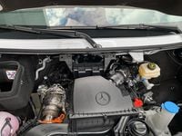 Gebraucht Mercedes Sprinter 149 PS (109 kW) 2024 Weiss Van
