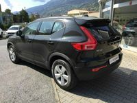 gebraucht Volvo XC40 T3 Momentum Light