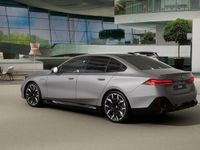 Gebraucht BMW 550e M Sport 489 PS (359 kW) 2024 Grau Limousine