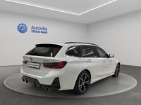 Gebraucht BMW 330 Comfort Edition 296 PS (217 kW) 2025 Weiss Kombi