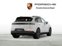 Gebraucht Porsche Cayenne 470 PS (345 kW) 2026 Grau SUV