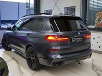 gebraucht BMW X7 M50i Steptronic / Frozen Arctic Grey * Edition Dark Shado