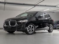 Gebraucht BMW 220 Active Tourer Performance 156 PS (114 kW) 2023 Schwarz Van / Kleinbus