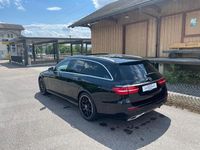 Gebraucht Mercedes E220 AMG line 194 PS (142 kW) 2020