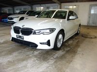 gebraucht BMW 320 iA Sport Line SAG