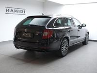 Gebraucht Skoda Superb LAURIN & KLEMENT 140 PS (102 kW) 2012 Kombi