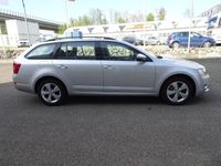 gebraucht Skoda Octavia Combi 1.6 TDI Elegance DSG