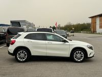 gebraucht Mercedes GLA250 Urban 4Matic 7G-DCT