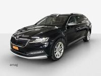 Gebraucht Skoda Superb Scout 4x4 190 PS (139 kW) 2020 Magic schwarz, perleffekt Kombi