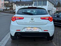 Gebraucht Alfa Romeo Giulietta Distinctive 170 PS (125 kW) 2012 Kleinwagen