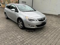 Gebraucht Opel Astra 140 PS (102 kW) 2012 Kombi