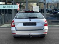 gebraucht Skoda Octavia Combi 2.0 TDI Ambition 4x4 DSG