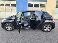 Gebraucht Peugeot 208 Allure 115 PS (84 kW) 2012 Kleinwagen