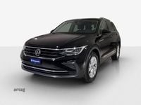 Gebraucht VW Tiguan Life 190 PS (139 kW) 2021 Deepblack perleffekt SUV