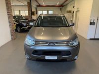 Gebraucht Mitsubishi Outlander 150 PS (110 kW) 2015 SUV