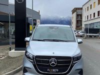 Gebraucht Mercedes V250 Style 190 PS (139 kW) 2025 Silber Van / Kleinbus