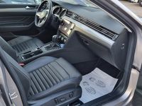 Gebraucht VW Passat R-line 150 PS (110 kW) 2019