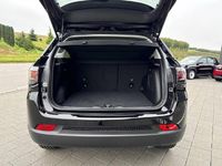 Neu Jeep Compass North 131 PS (96 kW) 2025 Schwarz SUV
