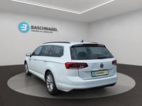 Gebraucht VW Passat Business 150 PS (110 kW) 2024 Weiss Kombi