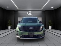 Neu Ford Tourneo Courier Active 124 PS (91 kW) 2026 Grün Van / Kleinbus