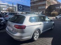 Gebraucht VW Passat Highline 220 PS (161 kW) 2015 Kombi