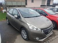 Gebraucht Peugeot 208 Access 82 PS (60 kW) 2014 Kleinwagen