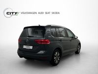 Gebraucht VW Touran Goal 150 PS (110 kW) 2025 Grau Van / Kleinbus