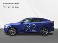 Neu BMW iX2 Performance 225 kW (306 PS) 2025 Blau SUV