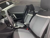 Neu Citroën C4 110 PS (80 kW) 2025 Grün Limousine