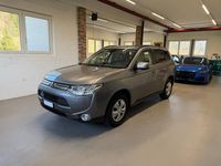 Gebraucht Mitsubishi Outlander 150 PS (110 kW) 2015 SUV