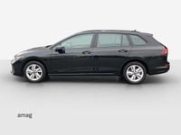 Gebraucht VW Golf VIII Life 150 PS (110 kW) 2025 Grenadill black metallic Kombi