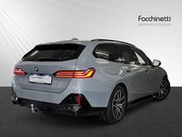 Gebraucht BMW 530e M Sport 299 PS (219 kW) 2024 Grau Kombi
