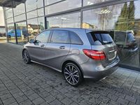 Gebraucht Mercedes B220 Urban 184 PS (135 kW) 2018 Grau Van / Kleinbus