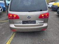 Gebraucht VW Touran Comfortline 140 PS (102 kW) 2012 Van / Kleinbus