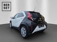 Gebraucht Toyota Aygo X Trend 72 PS (52 kW) 2023 Weiss SUV