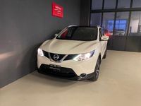 Gebraucht Nissan Qashqai Acenta 115 PS (84 kW) 2016 Weiss SUV