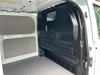 Neu VW Transporter 110 PS (80 kW) 2025 Van