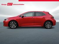 Gebraucht Toyota Corolla Trend 122 PS (89 kW) 2023 Rot Limousine