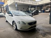 Gebraucht Volvo V40 Momentum 120 PS (88 kW) 2018 Kombi