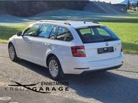 Gebraucht Skoda Octavia Ambition 115 PS (84 kW) 2019 Weiss Kombi