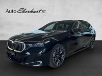 Gebraucht BMW 530e M Sport 299 PS (219 kW) 2024 Kombi